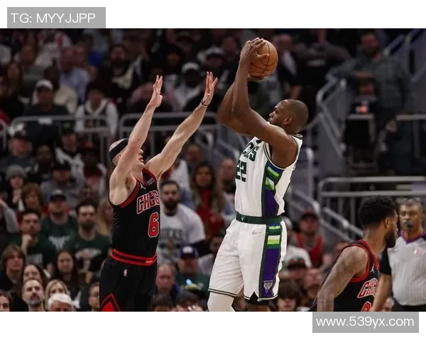 2020年NBA季后赛雄鹿队与热火队第三场激战回顾与分析